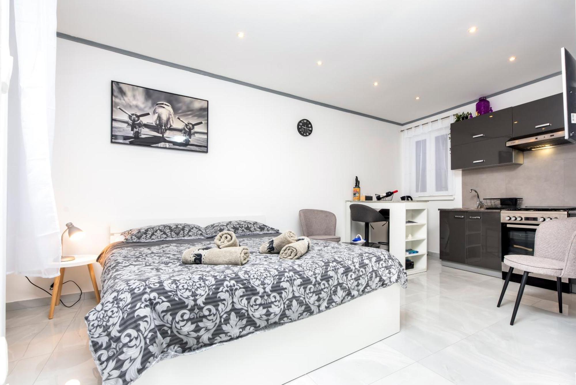 Apartment Leo Rovigno Esterno foto