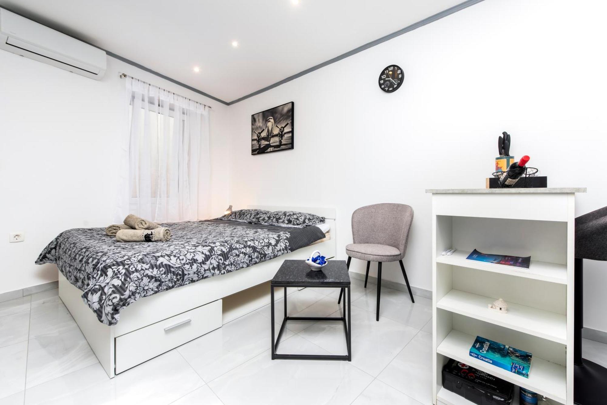 Apartment Leo Rovigno Esterno foto